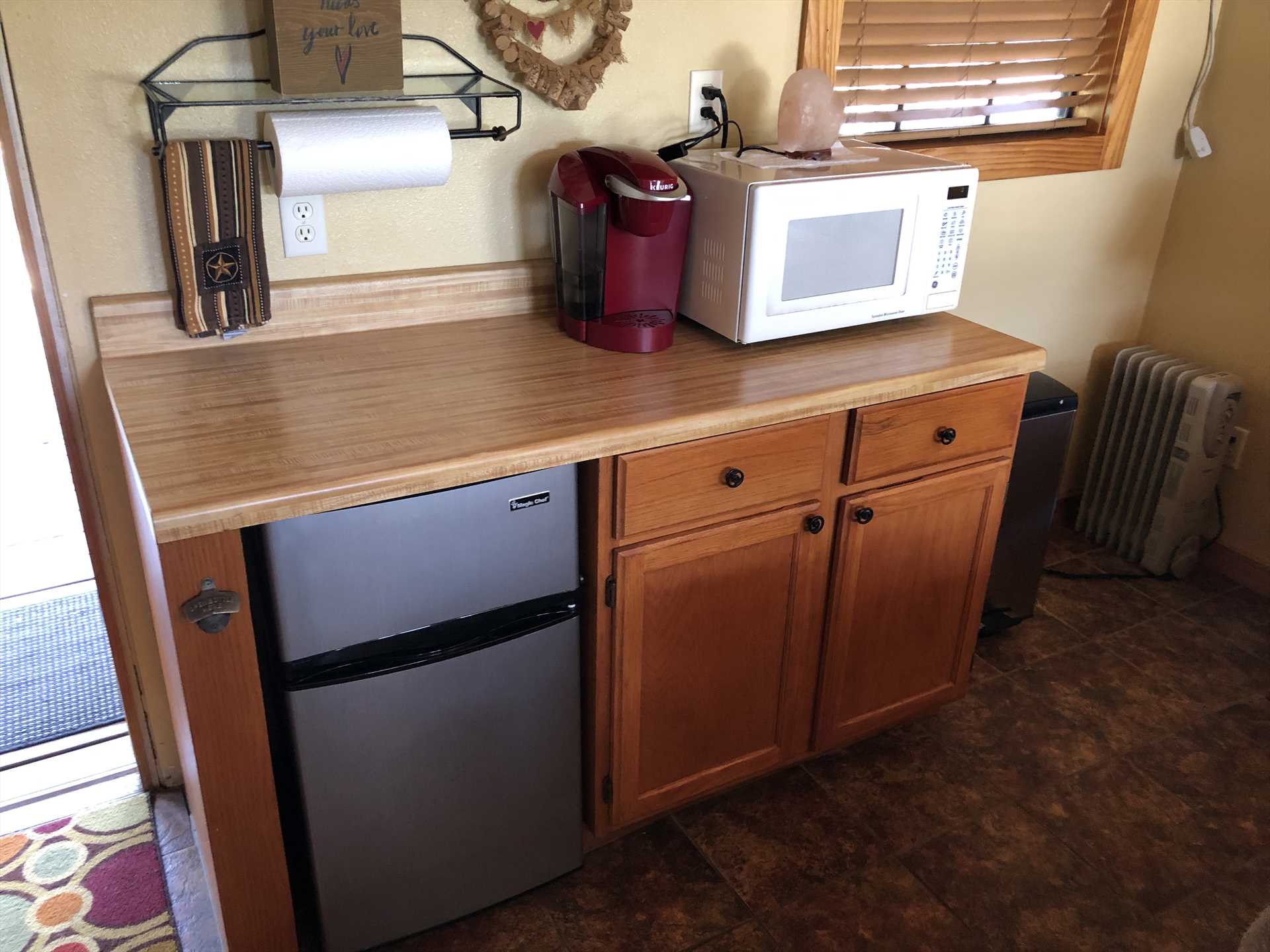                                                 A microwave, coffee maker, and mini fridge can be found in the cozy kitchenette. Keep in mind Bandera, Boerne, and Pipe Creek are all close by!