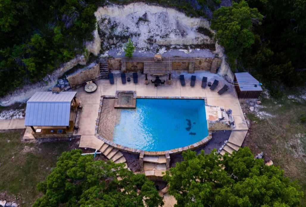                                                 Miracle Springs is a kid and pet-friendly property, so no one needs to stay behind during your Hill Country holiday.
