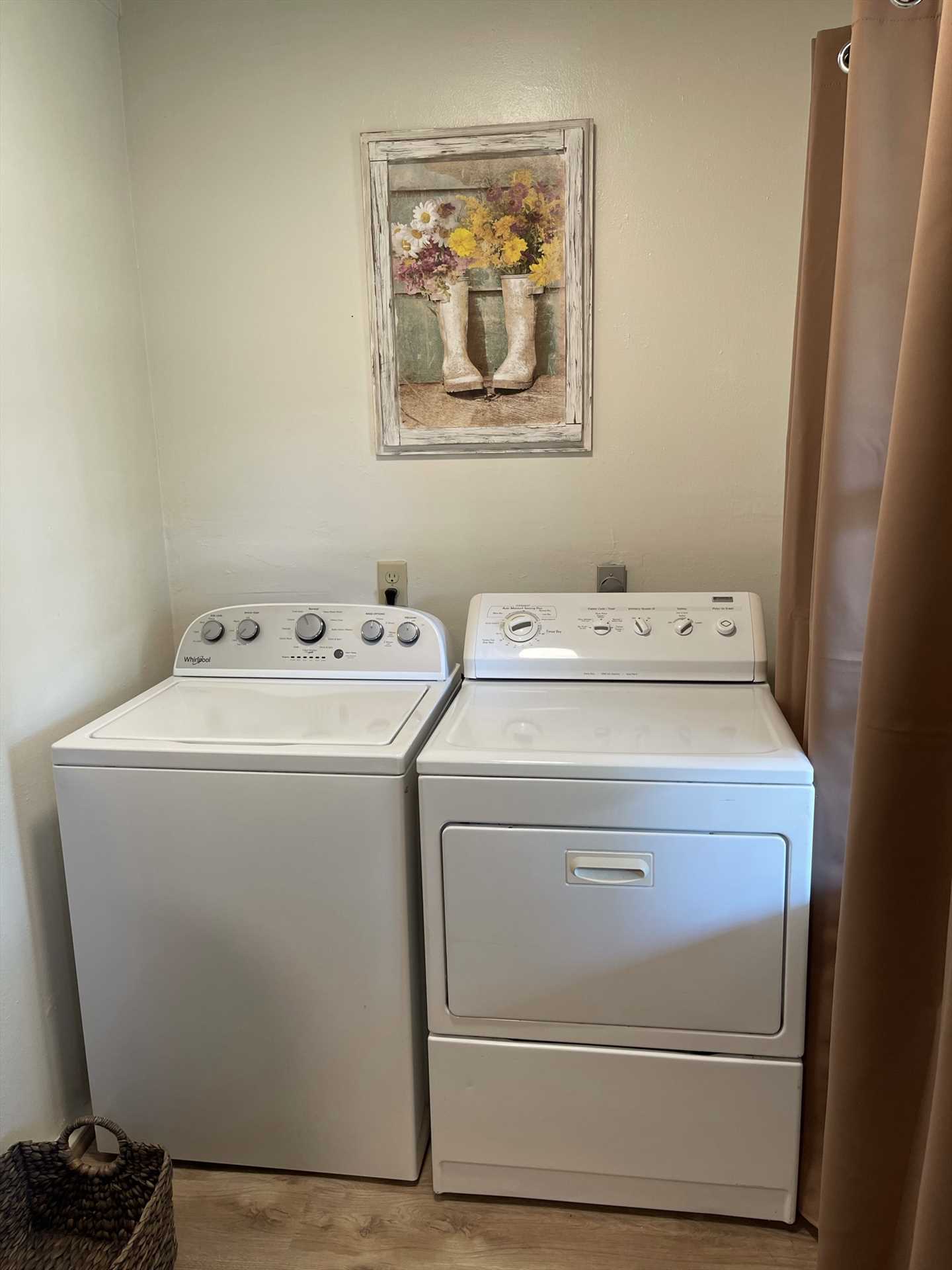                                                 No need to fight tons of laundry after your vacation, it's much easier to keep up with it in the Star's laundry room!