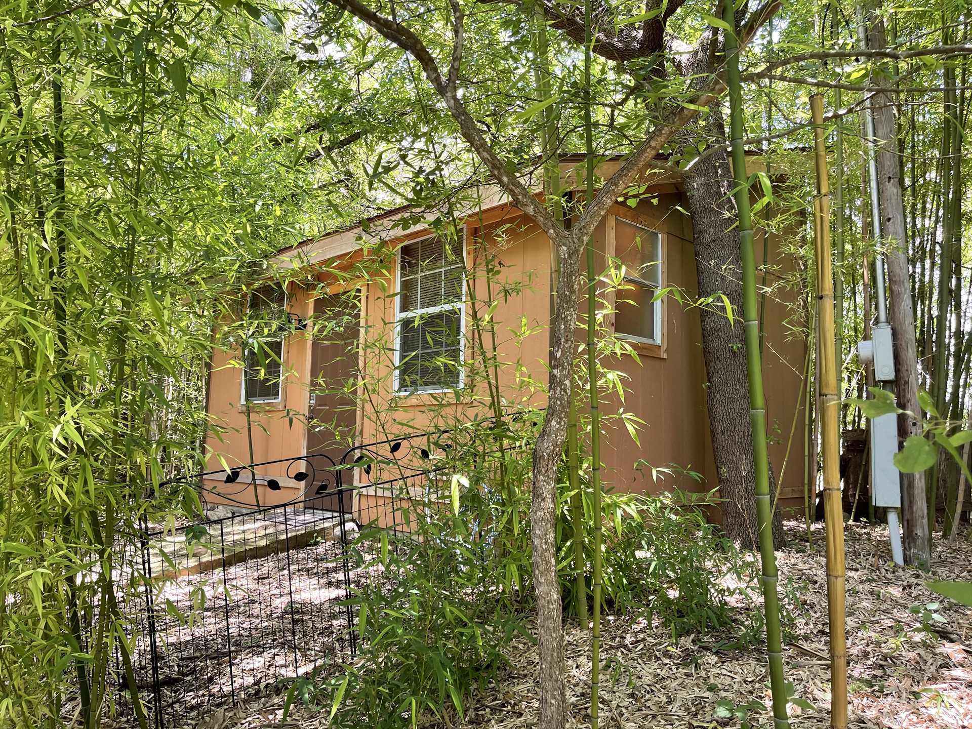                                                 At home in a Hill Country RV park, Hanna's House is still situated where you'll have privacy and peace.