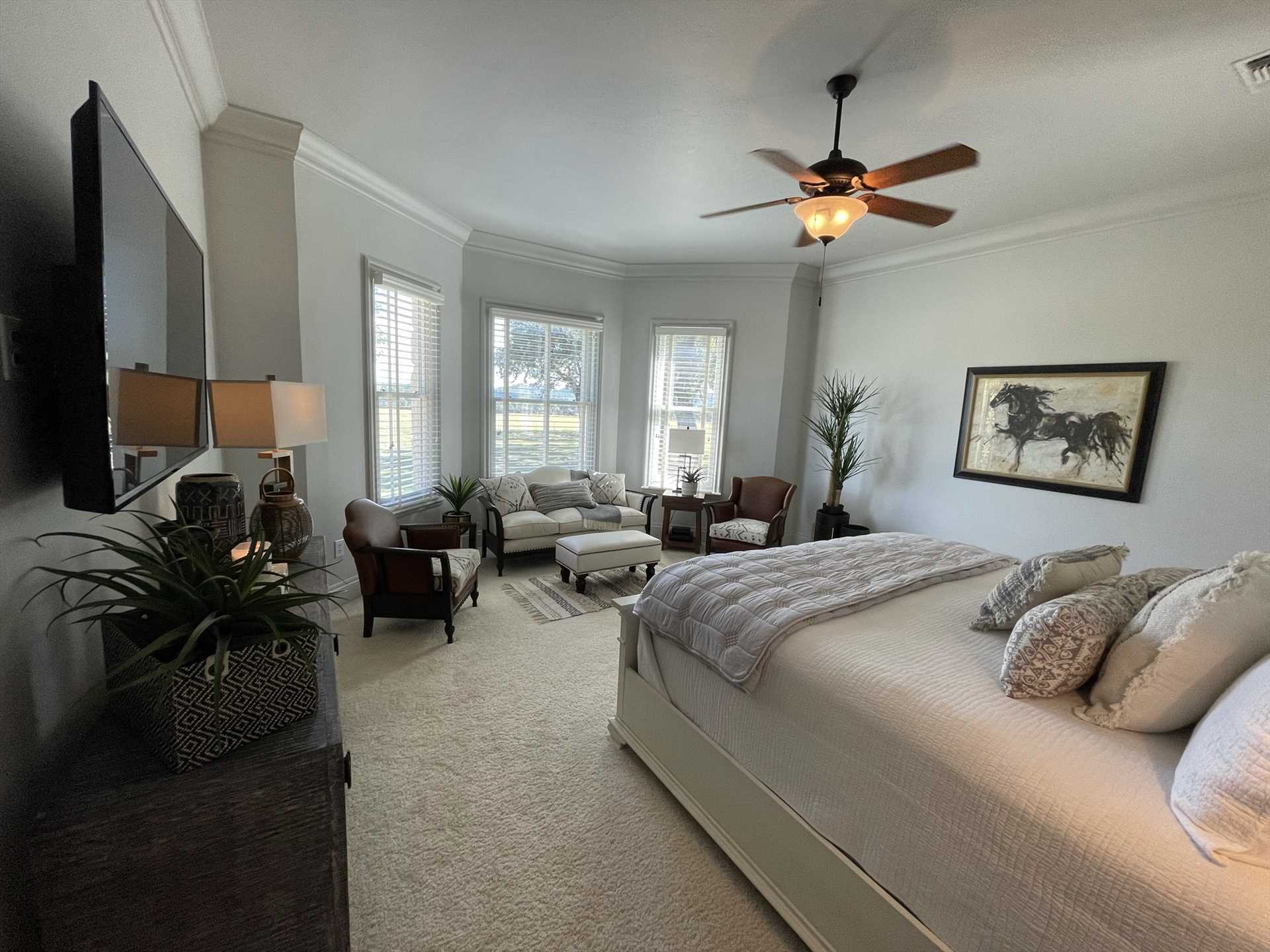                                                 With all the space and extras in the regal master suite, you'll be tempted not to leave!