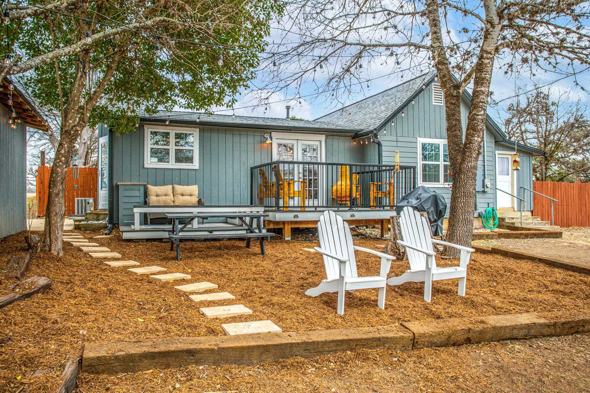                                                 With a cool blue exterior that matches the Hill Country sky, the Heavenly Hideaway on the Medina welcomes you to your peaceful escape!