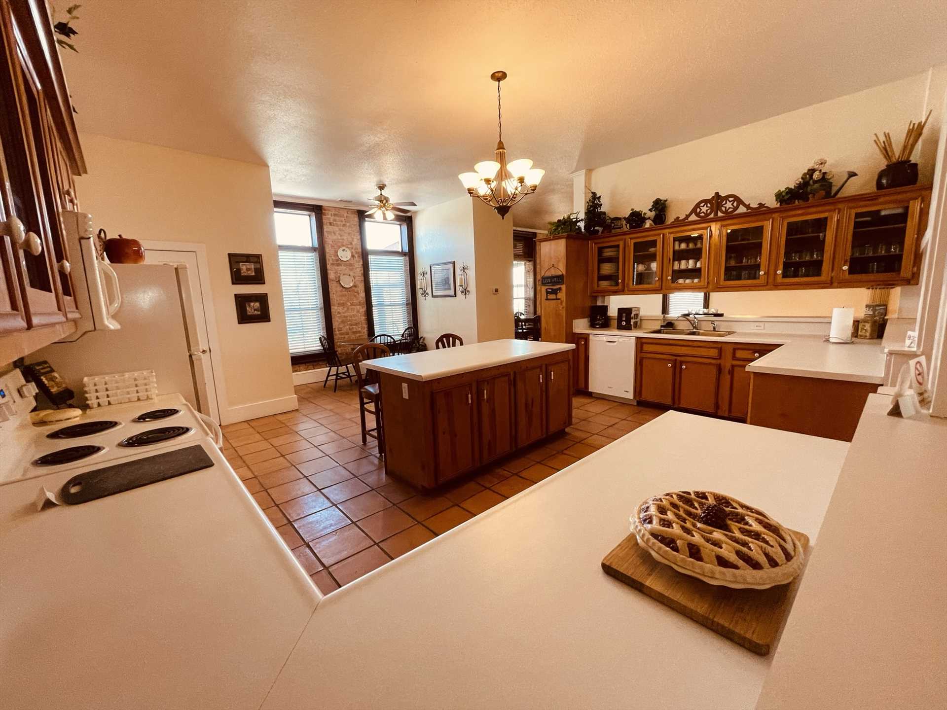                                                 Just imagine the family meals and memories you'll be able to create here at the Lodge!