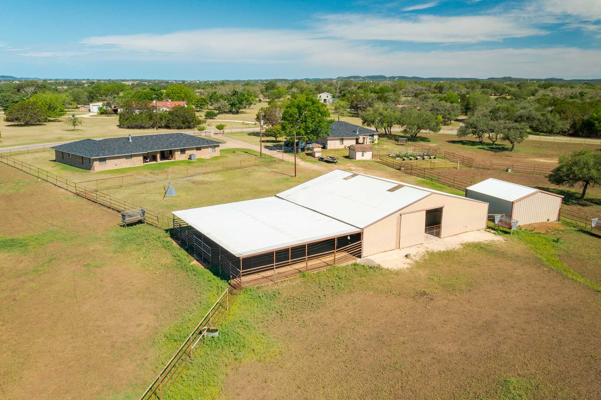                                                 Ten sprawling acres of beautiful countryside are yours to explore at the Roulette Ranch!